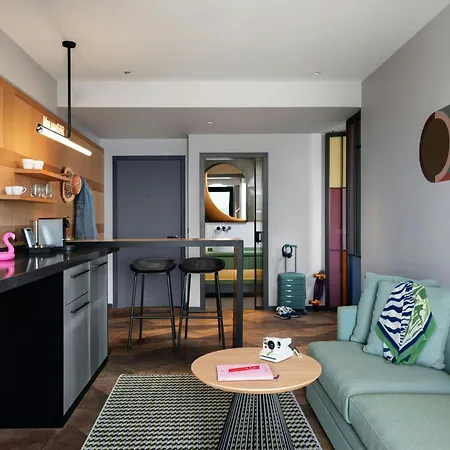 Moxy Hotel Smirne