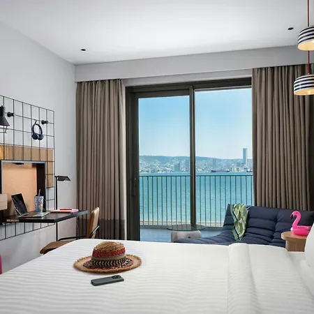 Hotel Moxy Smirne