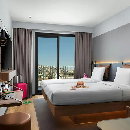 Hotel Moxy *