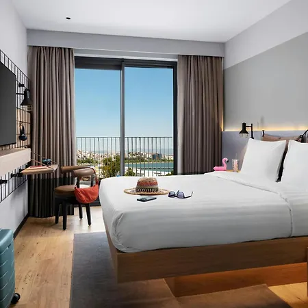 Moxy Hotel Smirne