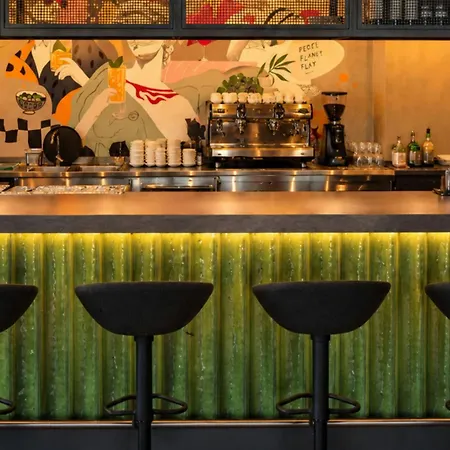 Moxy Hotel *