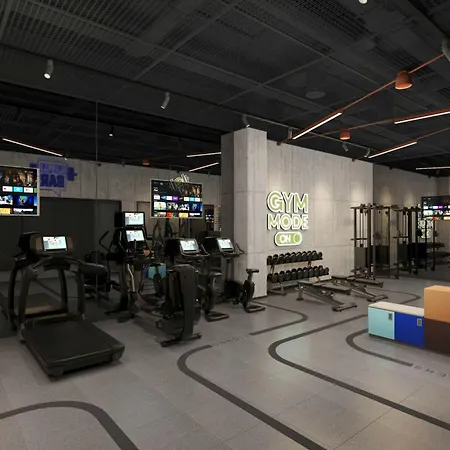 Moxy Hotel *